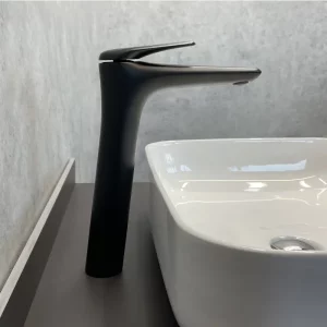 Смеситель для раковины Comforty FC074B-CMT Черный матовый